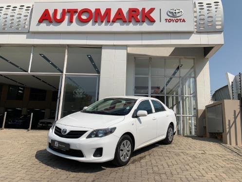 Toyota Corolla Quest White 2