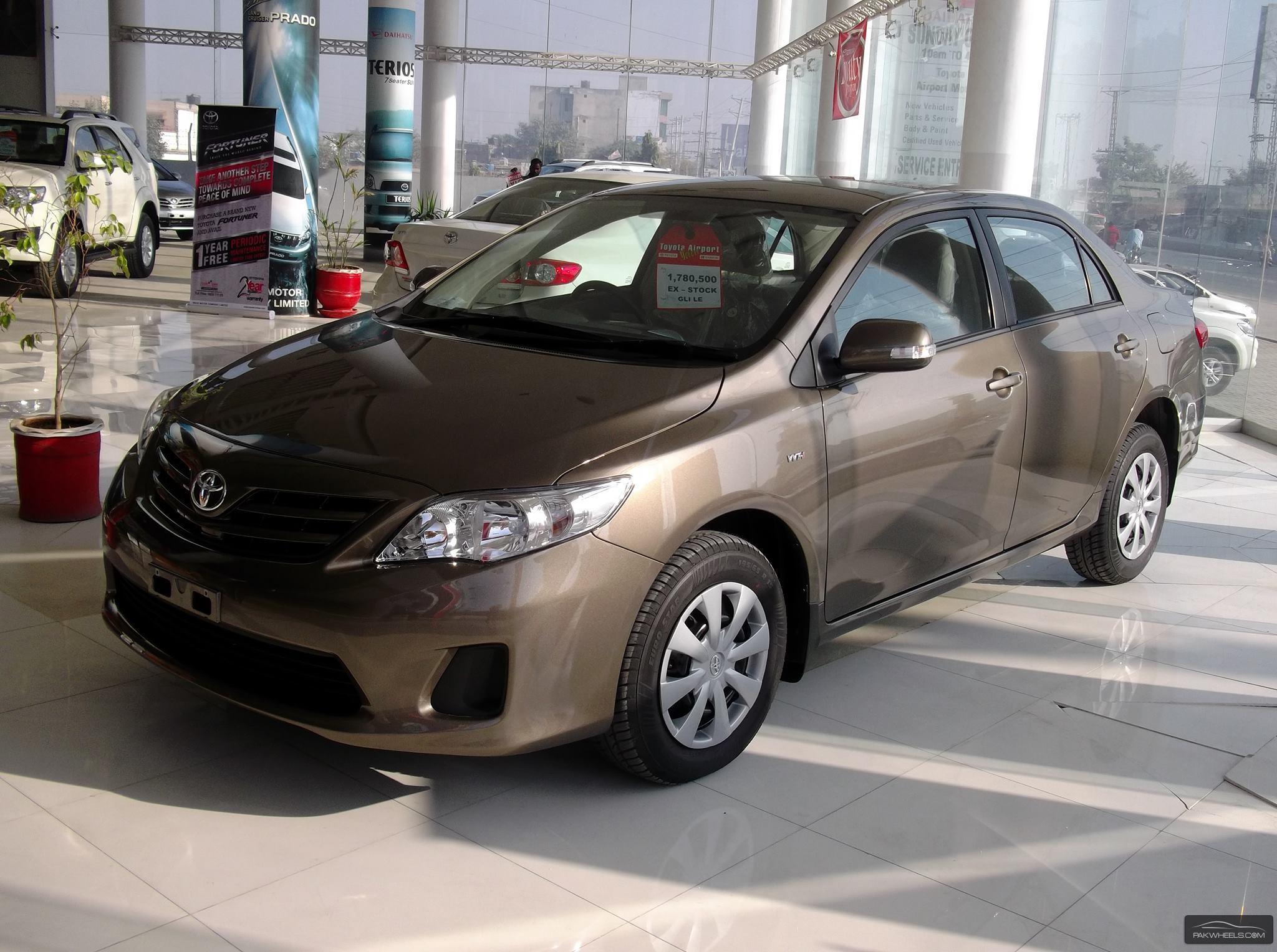 Toyota Corolla Bronze
